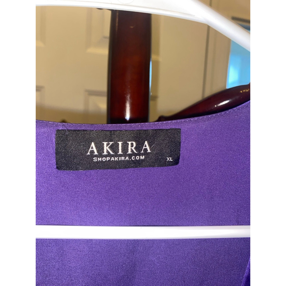 Women's AKIRA Purple Satin Deep V-Neck Blouse XL - Picture 2 of 7
